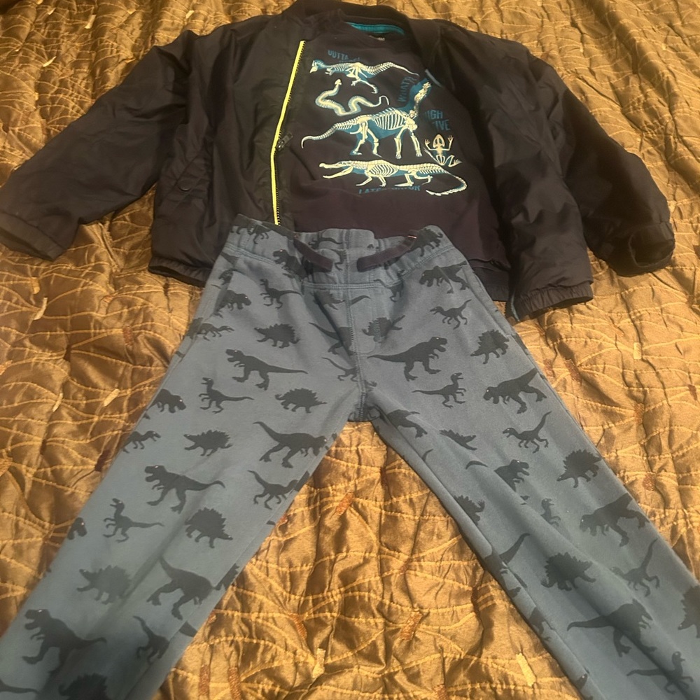 Glow in the dark shirt -Set Of 3  Pieces Of Boy Clothes Size  7-8 Gymbore